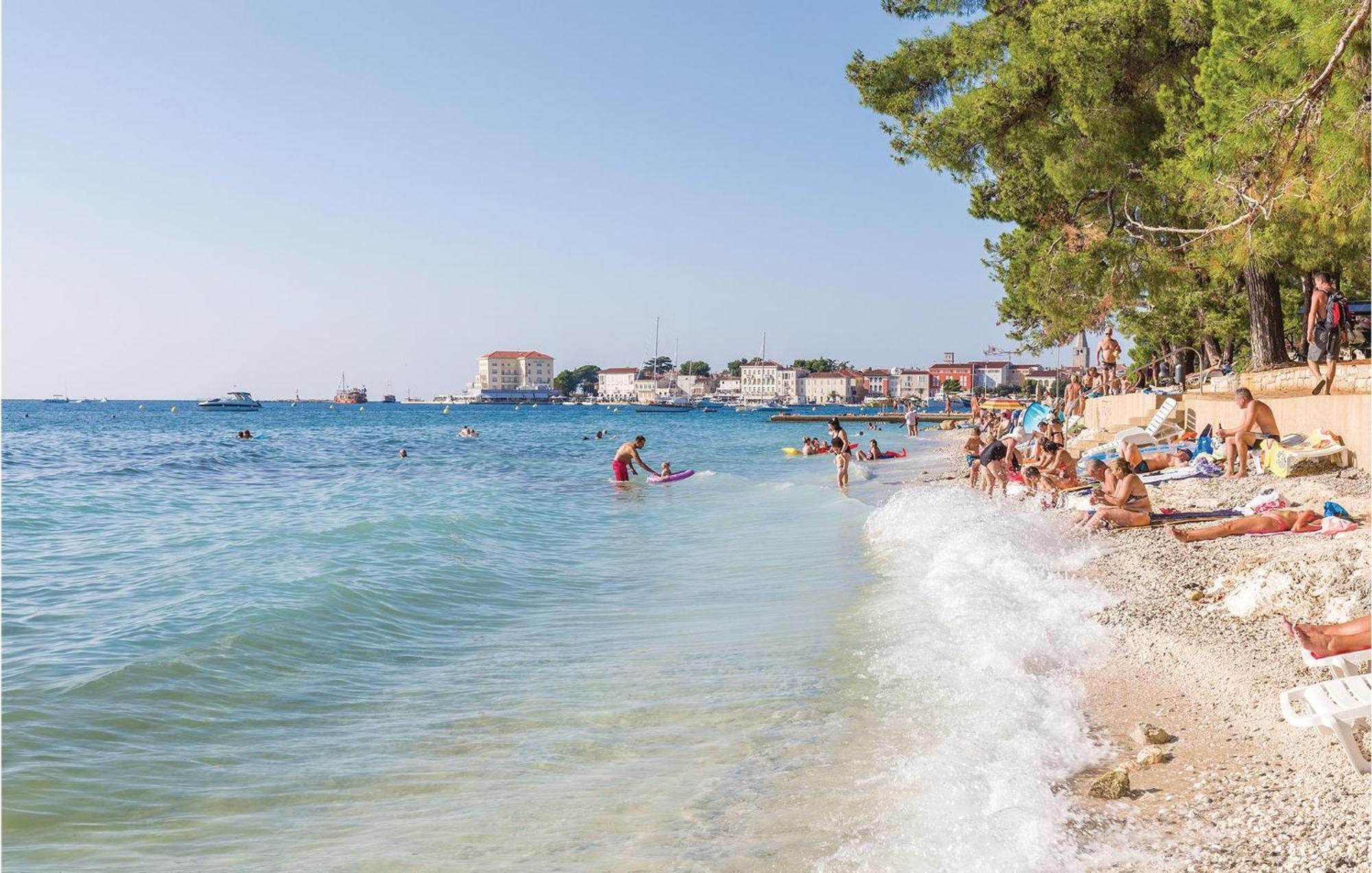 1 Bedroom Gorgeous Apartment In Porec Apartment *
