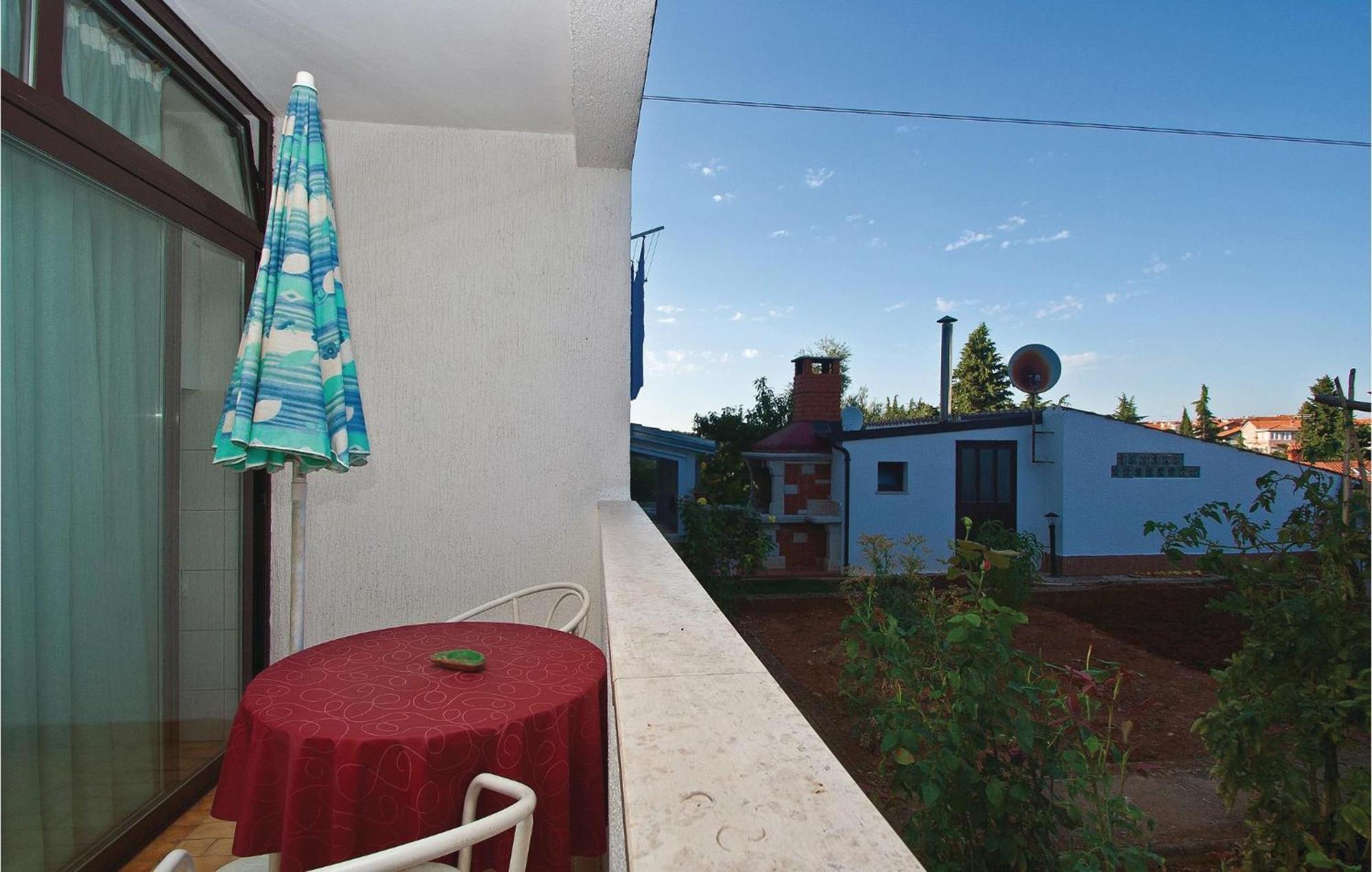 1 Bedroom Gorgeous Apartment In Porec Poreč