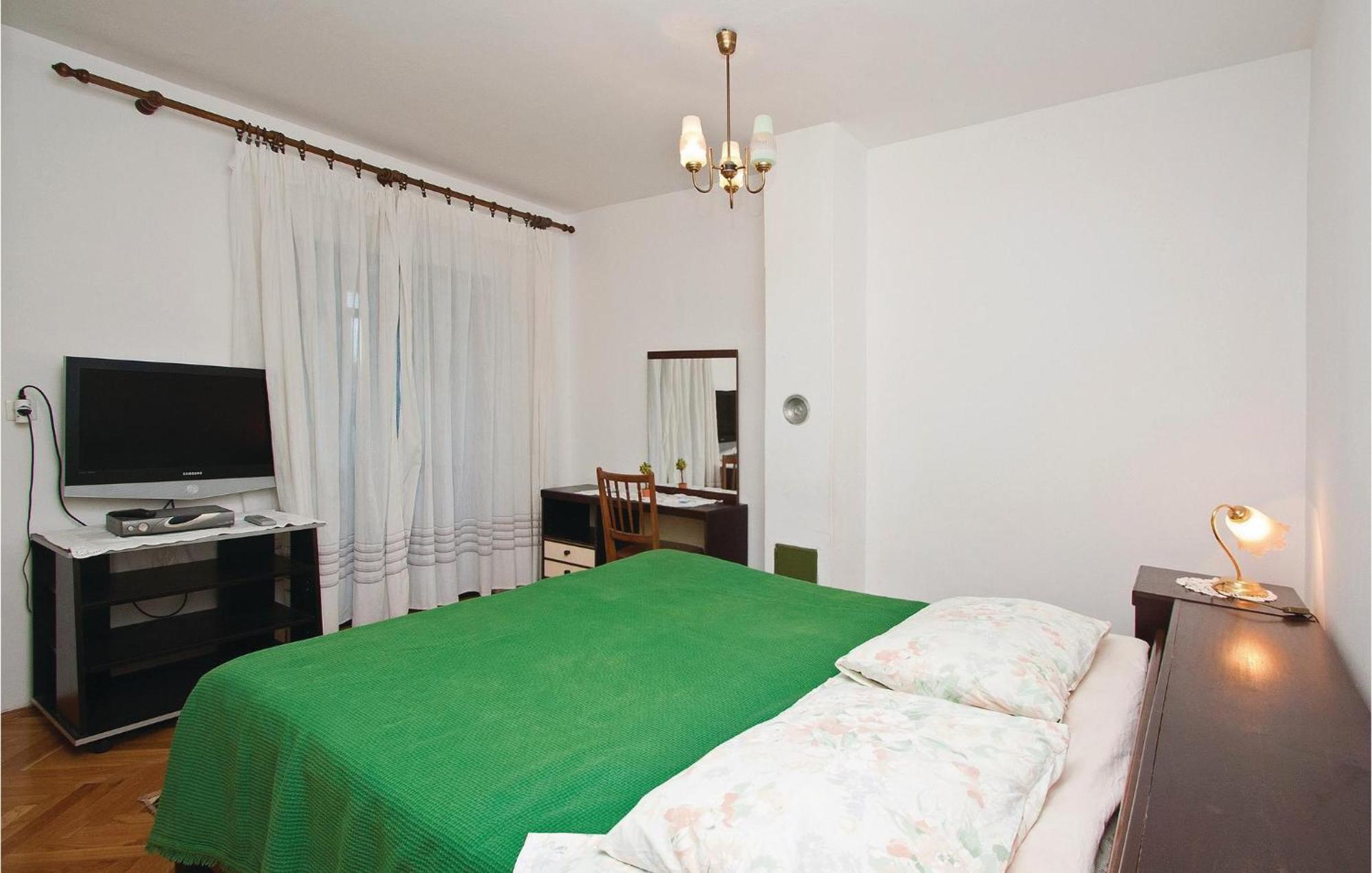1 Bedroom Gorgeous In * Poreč